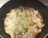 A picture of step 5 of Mun Tahu Ayam / Chinese Chicken Tofu Thick Soup.