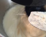 Foto langkah ke 5 dari resep Cupcake Lembut, Kokoh tanpa Emulsifier.