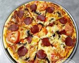 Foto langkah ke 6 dari resep Pizza Toping Suçuk/Sosis.