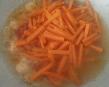 Foto langkah ke 3 dari resep Oseng Labu Siam, Udang, Sosis.