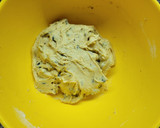 Foto del paso 3 de la receta: Galletitas de garbanzo y mijo con chocolate y pasas