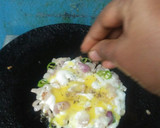தவா ஆம்லேட்(Tawa omelet) ரெசிபி ஸ்டேப் 2 புகைப்படம்