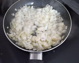 Foto del paso 1 de la receta: Pechuga de pollo en salsa de puerro