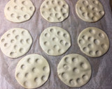 Foto del paso 5 de la receta: Tortitas de hojaldre y miel 🍯