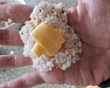 起司香鬆炸飯球的食譜步驟2照片
