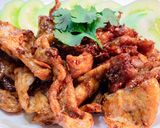 รูปขั้นตอนการทำที่ 20 ของ หมูทอดกระเทียมพริกไทย เมนูง่ายๆ ที่ร้านอาหารตามสั่งต้องมี
