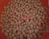 A picture of step 1 of Chana Masala Gravy.