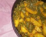 A picture of step 5 of Flat beans and potatoes with chapati.