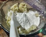 Foto langkah ke 4 dari resep Bola Kentang Keju.