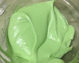 Foto langkah ke 7 dari resep Japanese Matcha Rollcake.