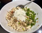 Hình bước làm 1 của món Chả đậu hũ chà bông nấm
