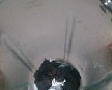 A picture of step 1 of Hershey's thick shake.