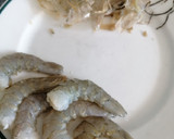 Foto del paso 2 de la receta: Arroz caldoso con sepia y langostinos