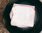 Foto del paso 3 de la receta: Sándwich con huevo y leche