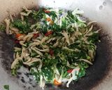 Foto langkah ke 3 dari resep Tumis Cuciwis Tèri.