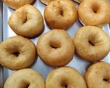 Foto langkah ke 4 dari resep Donat Maizena.
