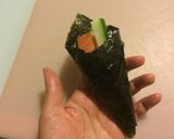Foto del passaggio 6 della ricetta Temaki Sushi (Sushi arrotolato a mano)
