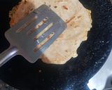 A picture of step 8 of Paneer paratha.