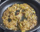 Foto del paso 3 de la receta: Lomo al horno a la mostaza y miel con cebolla y su salsa