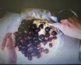 Foto del paso 2 de la receta: Kuchen de cerezas deshuesadas con yogur griego