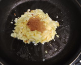 Foto del paso 2 de la receta: Hojaldre relleno de solomillo de cerdo, jamón serrano y manzana