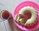 Foto langkah ke 8 dari resep Bolu Irit Anti Gagal, hanya 2 telur.