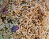 Foto langkah ke 4 dari resep Mi telur goreng cap tiga ayam☺️.