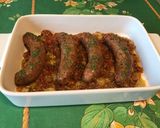 Une image de l'étape 10 de Saucisses aux tomates, courgette blanche et herbes aromatiques.