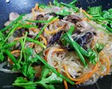 Hình bước làm 3 của món Miến xào mề gà
