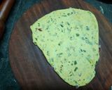 A picture of step 4 of Mint Paratha.
