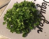 Une image de l'étape 2 de Fricassée de champignons de Paris à l'ail et persil.
