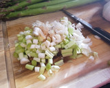 Foto del paso 1 de la receta: Festival de esparragos, champiñones y ajos tiernos