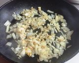 Foto del paso 4 de la receta: Tallarines con salsa carbonara