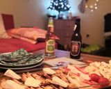 Gluténmentes aszalt gyümis csirkemell, fokhagymás-tejfölös virslisalátával recept fázis 8 fotója