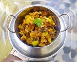 A picture of step 1 of Hare Tamatar Ki Sabzi / Green tomato Curry.