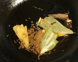 Chingri diye Aloo Potoler Dalna (Parwal Prawns Curry - Bengali style) recipe step 2 photo