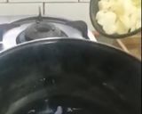 A picture of step 10 of Homemade PAN PIZZA.