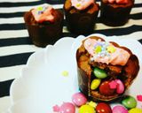 A picture of step 6 of Hide and Seak! Gluten-free Cupcakes.