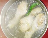 Foto langkah ke 1 dari resep Sup Ayam Daun Jeruk versi Ambyar Kitchen.