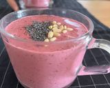 A picture of step 2 of Triple berries smoothie 🫐.