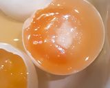 รูปขั้นตอนการทำที่ 2 ของ ไข่แดงเค็มข้ามคืน 🥚Overnight Salted Yolk