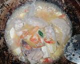 Foto langkah ke 6 dari resep Sup Ayam Tahu.