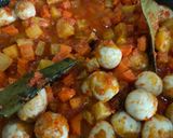 Foto langkah ke 7 dari resep Sambel goreng telur puyuh, kentang, wortel.