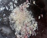 Foto langkah ke 1 dari resep Nasi Goreng Sosis.