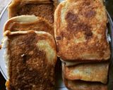 A picture of step 4 of Golden bread/Toast.