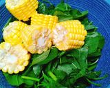 Foto langkah ke 1 dari resep Sayur Bayam Bening Jagung Manis.