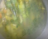 A picture of step 2 of Mario's Chicken and Vegetable Soup (Caldo Blanco de Pollo con Vegetales).