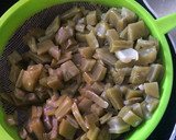 Foto del paso 1 de la receta: Bistec en salsa verde con papas y nopales
