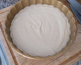 Foto del paso 8 de la receta: Bizcocho de vainilla y almendras con nata y profiteroles rellenos de lemon curd y toffee