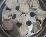 A picture of step 4 of Steamed and crusty veg momos.